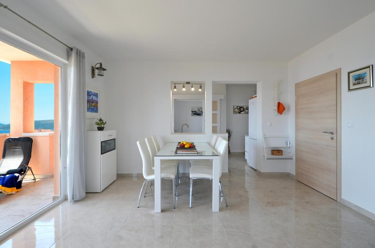 Apartment Elza Trogir Bagian luar foto